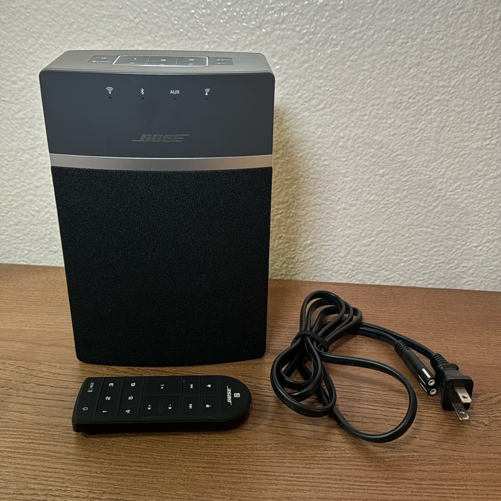 Bose SoundTouch 10 wireless Bluetooth speaker with remote